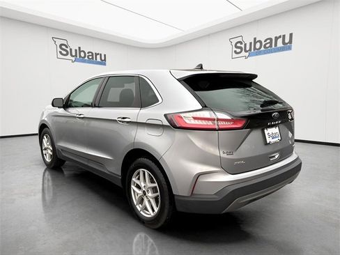 Used 2024 Ford Edge SEL image 5