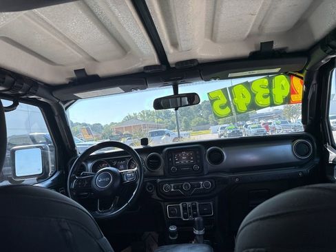 Used 2019 Jeep Wrangler Unlimited Sport S image 30