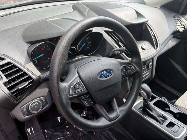 Used 2019 Ford Escape SE FWD image 9