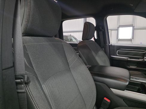 Used 2020 RAM 2500 Lone Star w/ Level 2 Equipment Group AWD/4WD image 31