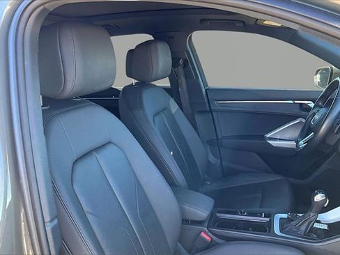 Used 2022 Audi Q3 2.0T Premium Plus w/ Premium Plus Package image 7