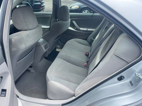 Used 2007 Toyota Camry LE FWD image 16