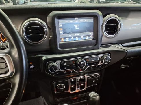 Certified 2021 Jeep Wrangler Unlimited Sahara image 8