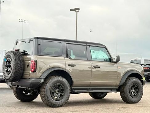 New 2026 Ford Bronco Badlands w/ Sasquatch Package AWD/4WD image 39