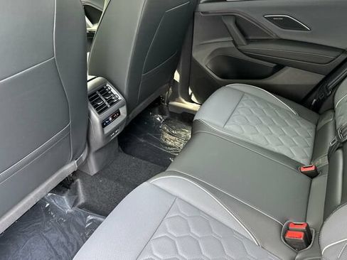 New 2026 Volkswagen Tiguan SEL R-Line AWD/4WD image 12