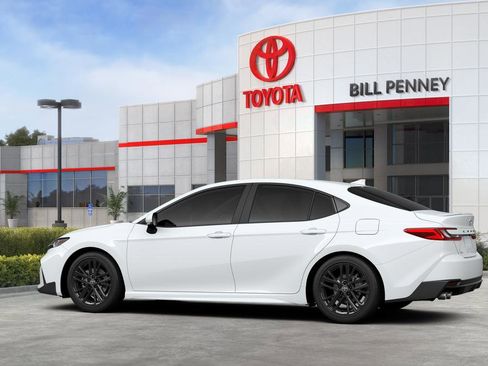 New 2026 Toyota Camry SE FWD image 5