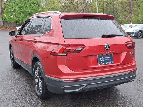 Certified 2024 Volkswagen Tiguan SE w/ Panoramic Sunroof Package AWD/4WD image 8