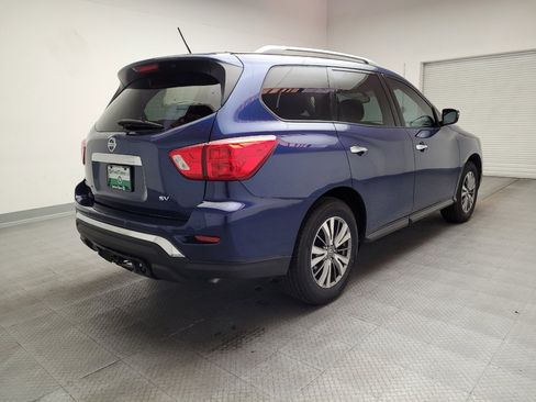Used 2018 Nissan Pathfinder SV w/ SV Tech Package FWD image 9