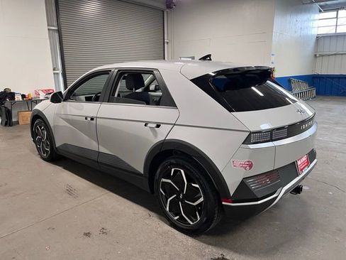 Used 2024 Hyundai Ioniq 5 SEL image 5