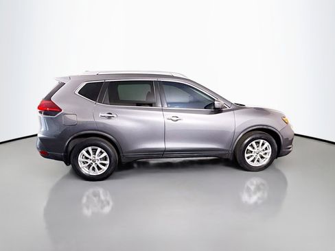 Used 2019 Nissan Rogue SV FWD image 11