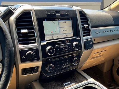 Used 2018 Ford F250 Lariat w/ Chrome Package AWD/4WD image 10