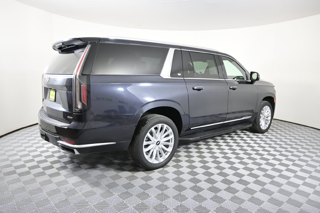 Used 2024 Cadillac Escalade ESV Luxury w/ LPO, Floor Liner Package AWD/4WD image 6
