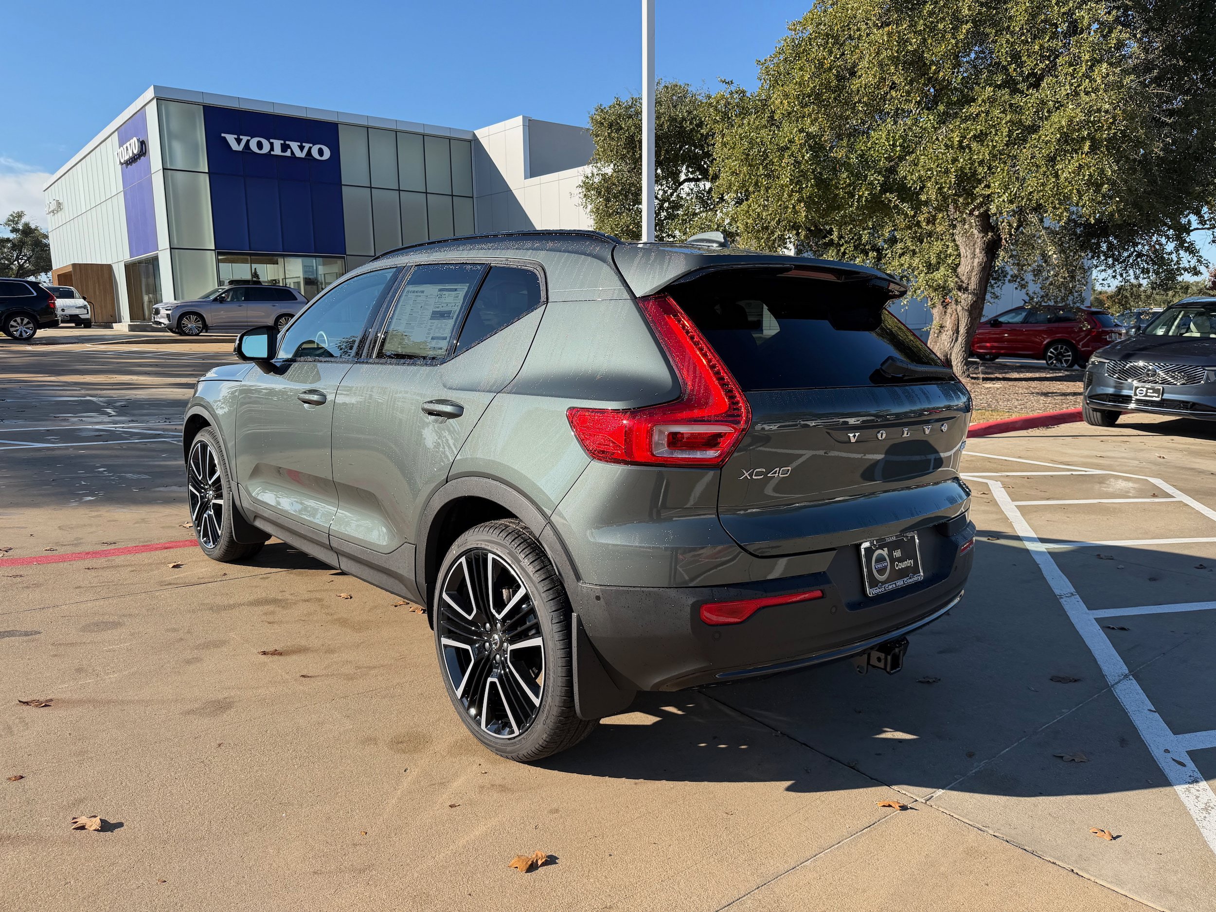 Used 2026 Volvo XC40 B5 Ultra w/ Protection Package Premier AWD/4WD image 4
