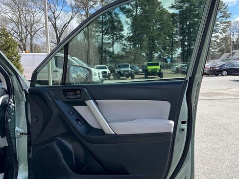 Used 2015 Subaru Forester 2.5i Premium w/ Popular Package #2 image 12