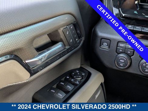 Used 2024 Chevrolet Silverado 2500 ZR2 w/ Technology Package image 23