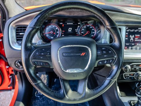 Used 2017 Dodge Charger R/T RWD image 15