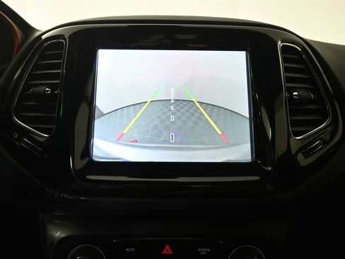 Used 2019 Jeep Compass Trailhawk w/ Safety & Security Group AWD/4WD image 28