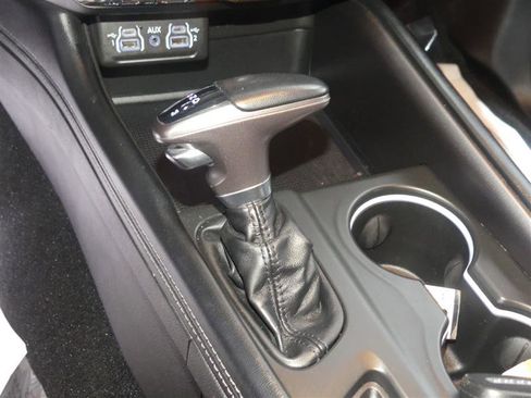 Used 2021 Dodge Durango SXT image 37