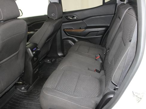 Used 2019 GMC Acadia SLE FWD image 17