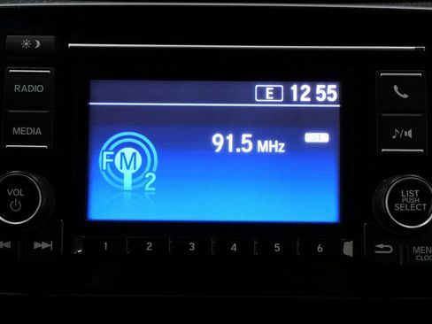 Used 2020 Honda CR-V LX image 17