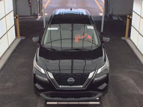 Used 2023 Nissan Rogue S FWD image 2