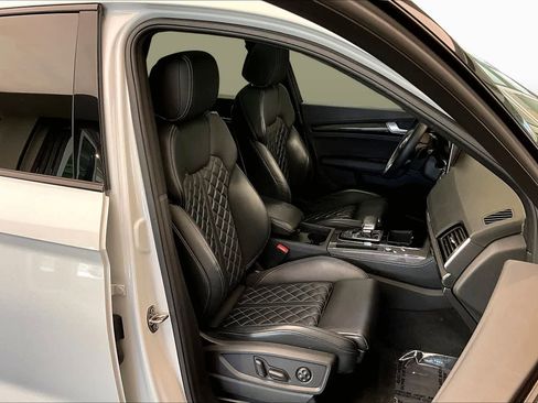 Used 2023 Audi SQ5 Premium Plus w/ Premium Plus Package AWD/4WD image 9