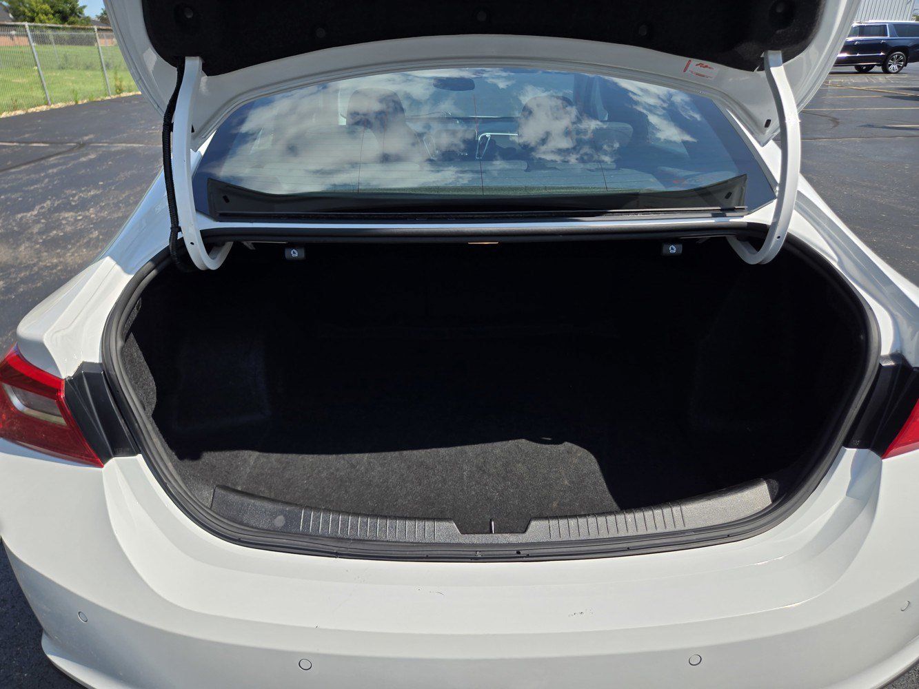 Used 2025 Chevrolet Malibu LT FWD image 29