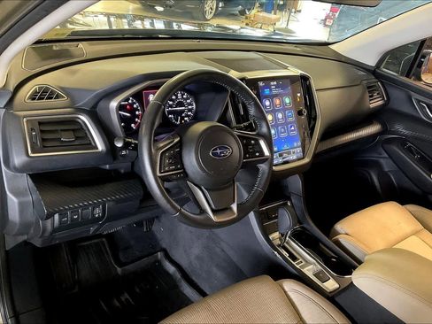 Used 2023 Subaru Ascent Premium w/ Convenience Package AWD/4WD image 16