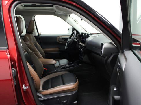 Used 2025 Ford Bronco Sport Outer Banks w/ Outer Banks Tech Package+ image 15