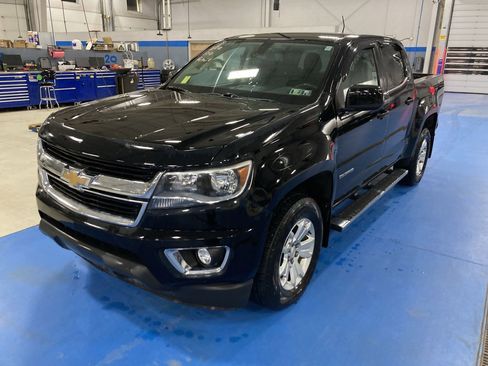 Used 2019 Chevrolet Colorado LT w/ LT Convenience Package image 3