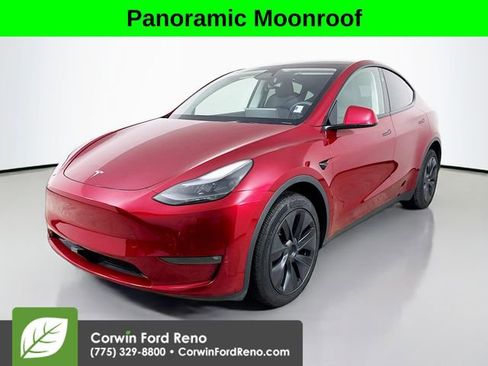 Used 2024 Tesla Model Y Long Range image 3