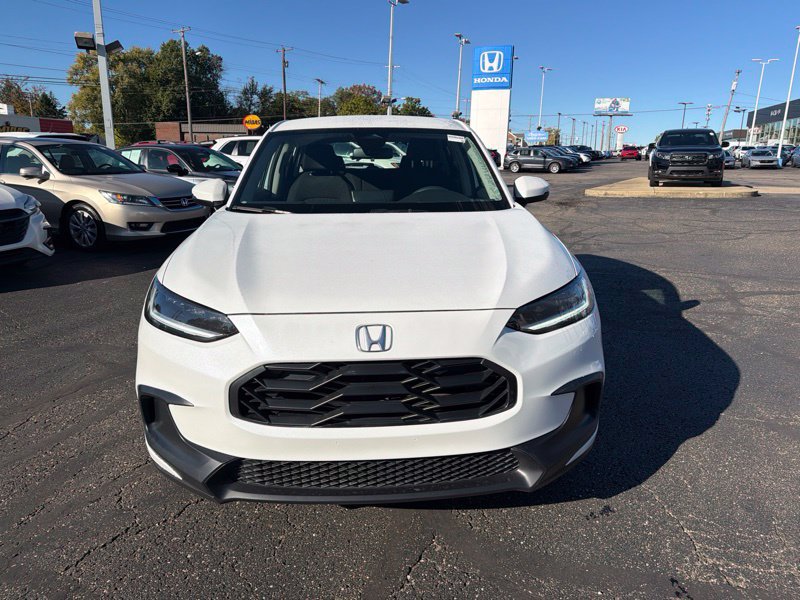 Used 2024 Honda HR-V LX image 2