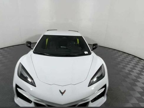 New 2025 Chevrolet Corvette E-Ray w/ ZER Performance Package AWD/4WD image 5