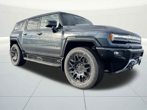 New 2025 GMC Hummer EV 2X w/ LPO, Dark Essentials Package image 10