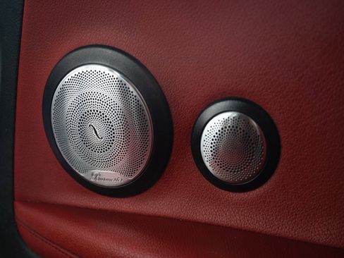 Used 2017 Mercedes-Benz C 300 4MATIC Cabriolet image 38