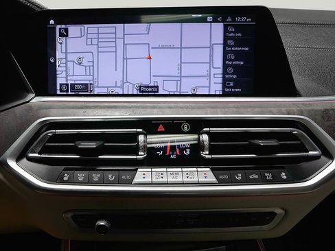 Used 2023 BMW X5 xDrive40i w/ M Sport Package AWD/4WD image 15