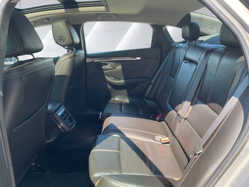 Used 2018 Chevrolet Impala Premier w/ Premier Confidence Package FWD image 14