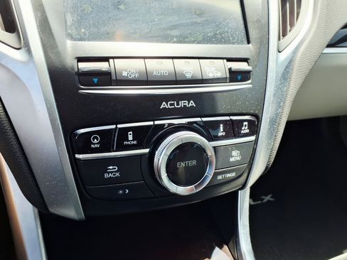 Used 2016 Acura TLX w/ Technology Package FWD image 19