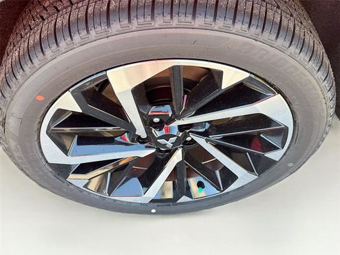 New 2025 Mitsubishi Outlander SEL image 32