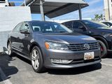 Used 2015 Volkswagen Passat TDI SEL Premium image 2