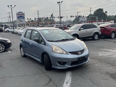 Used 2011 Honda Fit Sport image 1