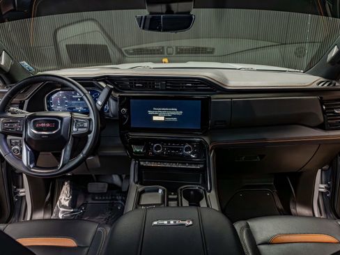 Used 2024 GMC Sierra 2500 AT4 w/ AT4 Premium Plus Package image 14