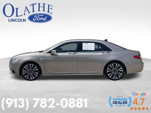 Used 2018 Lincoln Continental Reserve AWD/4WD image 2