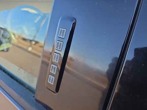 Used 2020 Ford F150 XLT image 30