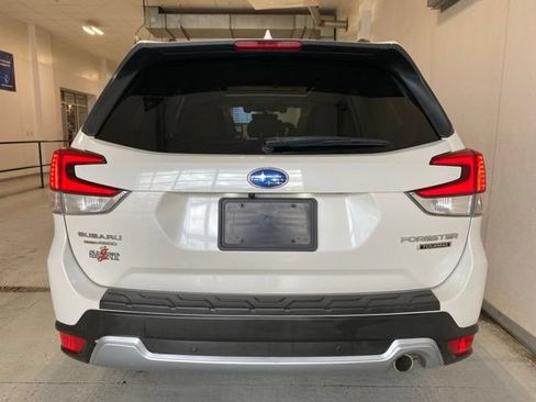 Used 2021 Subaru Forester Touring AWD/4WD image 6