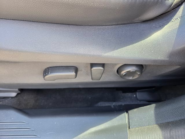Used 2024 Subaru Outback Limited AWD/4WD image 32