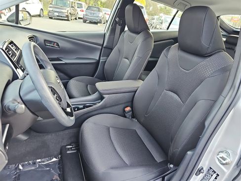 Used 2022 Toyota Prius L Eco image 14