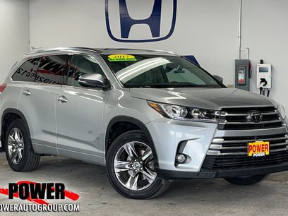 Used 2017 Toyota Highlander AWD V6