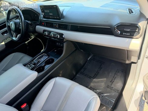 Used 2024 Honda Pilot EX-L image 12