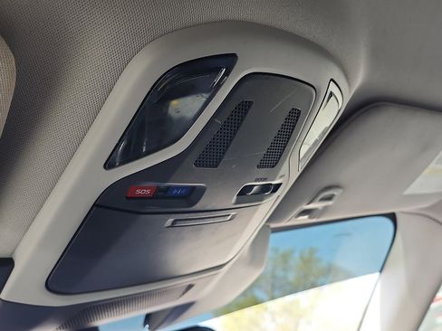 Used 2024 Subaru Outback Premium image 30